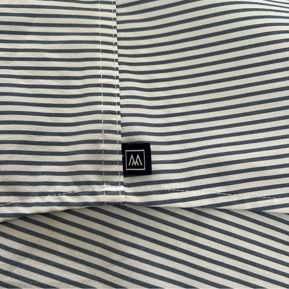 Mizzen+Main Blue and White Striped Casual Button Down Shirt - Picture 10 of 14